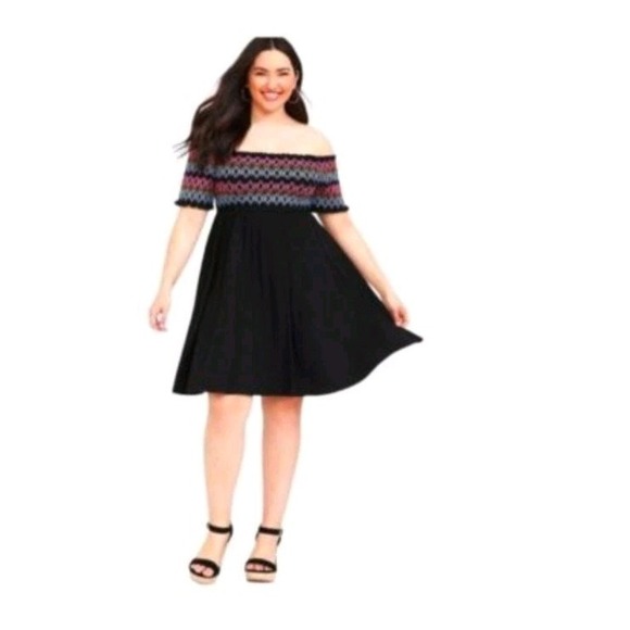Torrid Embroidered Off the Shoulder Smocked Dress 2 Beach Coastal Summer Comfy - Picture 1 of 10